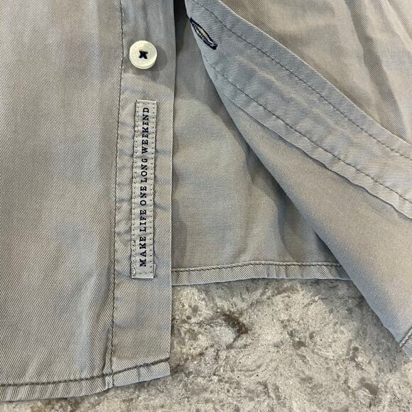 Tommy Bahama Island Modern Fit - Gray/Blue Short Sleeve Shirts - Lot of 2 - Picture 6 of 16